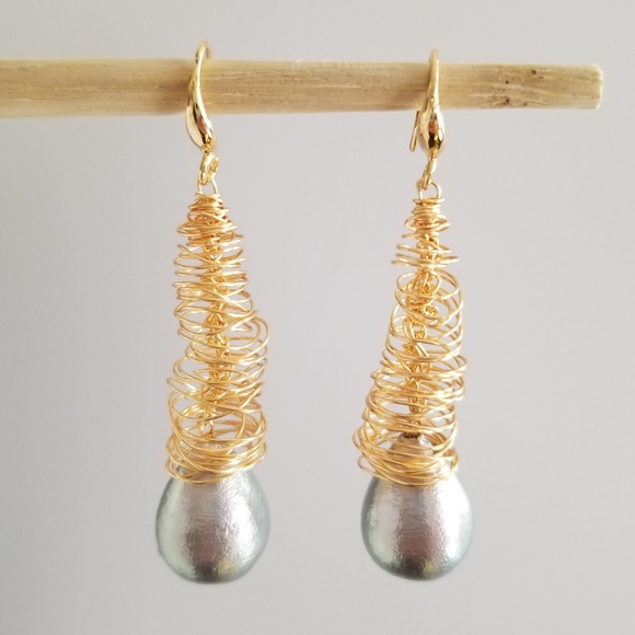 2X HOST PICK! π Artisan 18k & Pearl Drop Earrings